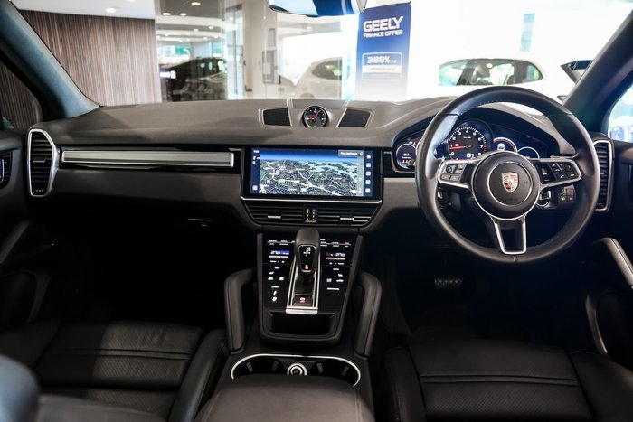 2022 Porsche Cayenne Platinum Edition