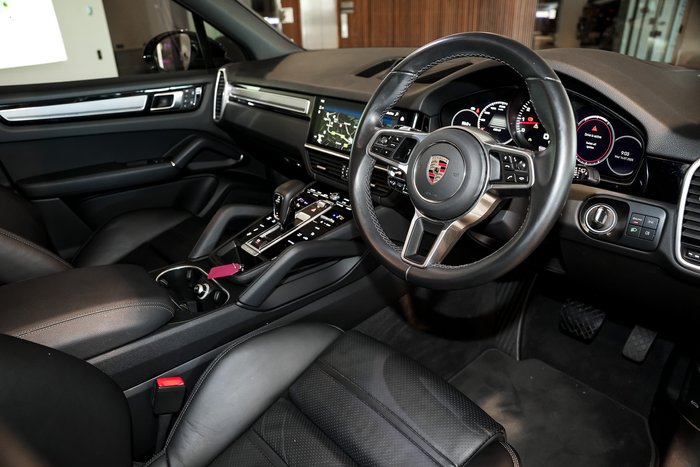 2022 Porsche Cayenne Platinum Edition