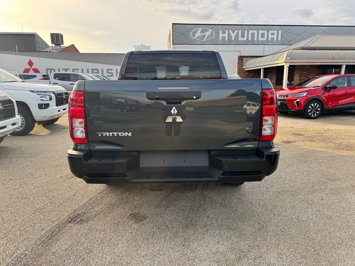 2026 MITSUBISHI Triton GLX+