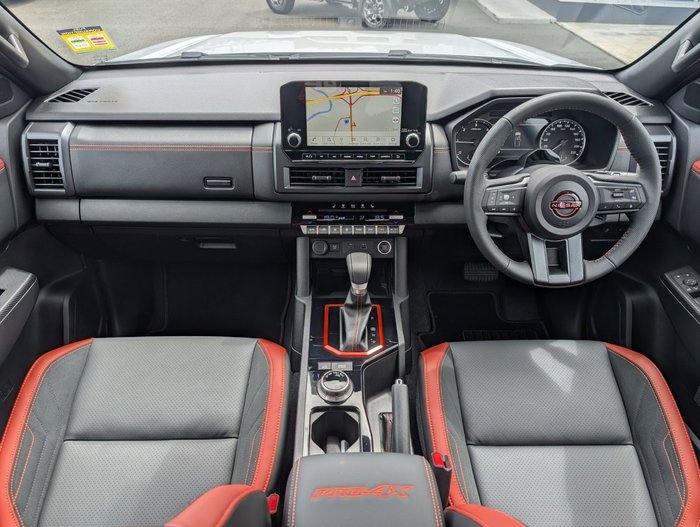 2025 NISSAN NAVARA PRO-4X