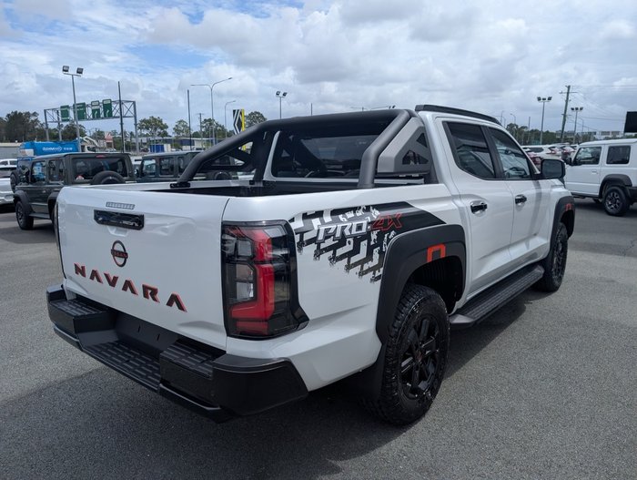 2025 NISSAN NAVARA PRO-4X