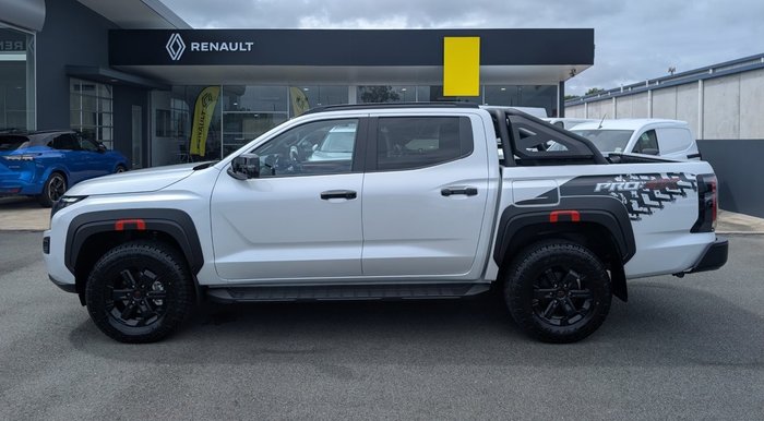 2025 NISSAN NAVARA PRO-4X