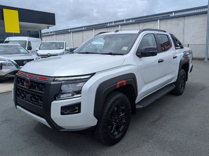 2025 NISSAN NAVARA PRO-4X