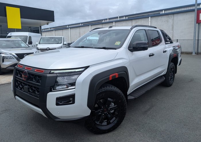 2025 NISSAN NAVARA PRO-4X