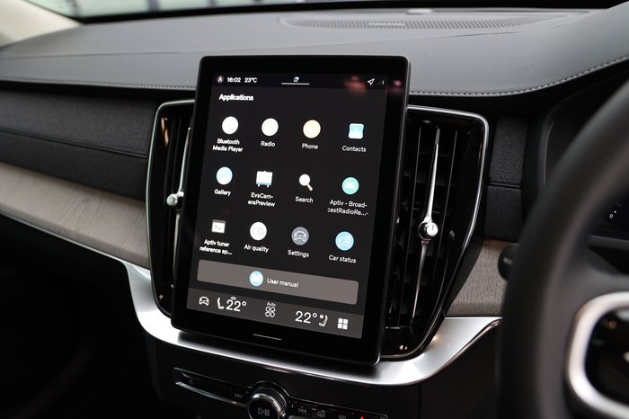 2026 Volvo XC90 Ultra B5 Dark
