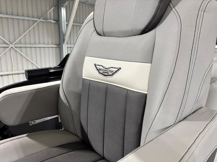 2023 BEN 24LX METALLIC SILVER