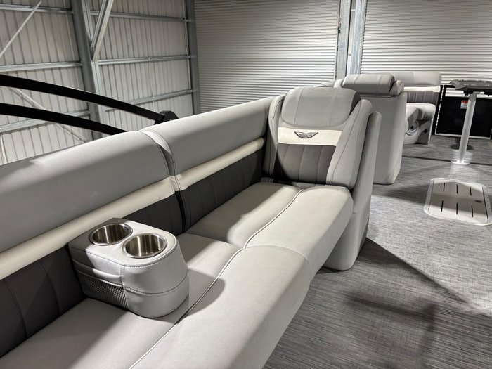 2023 BEN 24LX METALLIC SILVER