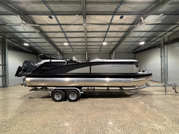 2023 BEN 24LX METALLIC SILVER
