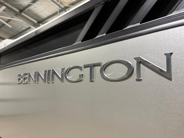 2023 BEN 24LX METALLIC SILVER