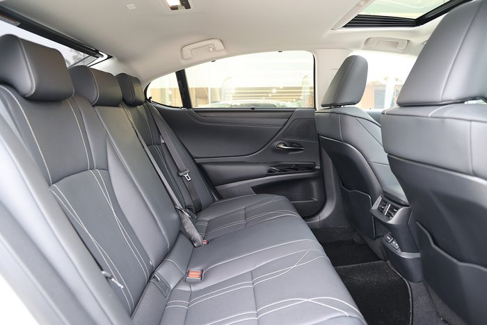 2025 Lexus ES300h ES300h Luxury 2.5L Hybrid Auto CVT Sedan 2E62810 002