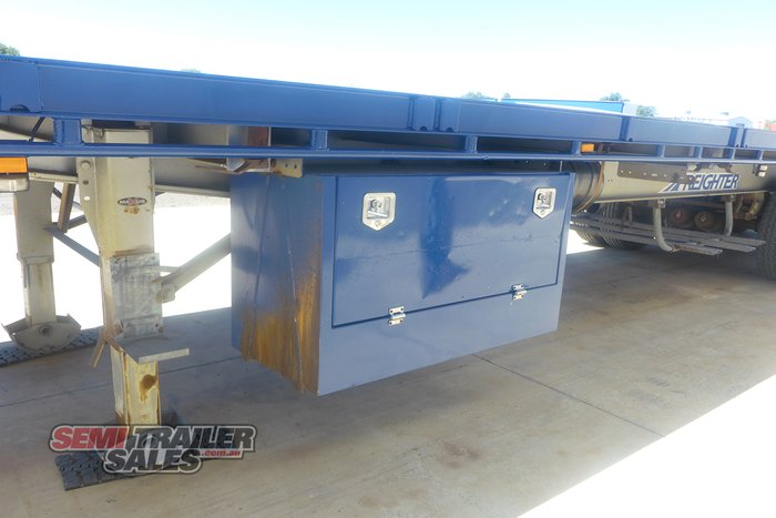 2013 Maxitrans 45FT 22 Pallet Flat Top- Road Train Rated - RENTAL