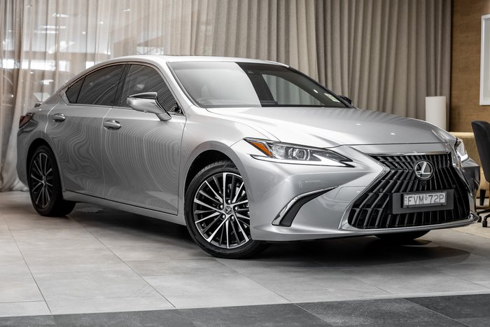 2025 Lexus ES300h