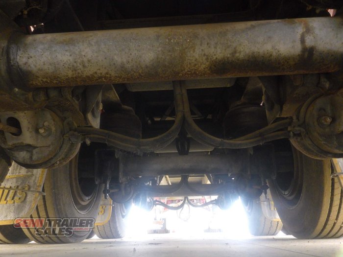 2009 Lusty Tipping Curtainsider B Double Set Grain Chassis Tippers