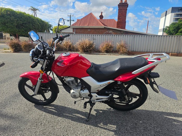 2021 Honda  CB125E