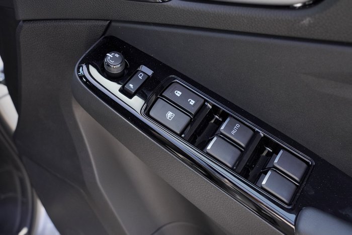 2025 Isuzu D-MAX X-TERRAIN