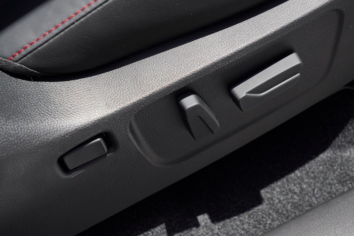 2025 Isuzu D-MAX X-TERRAIN