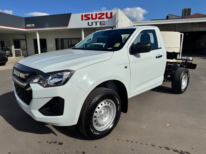 2026 ISUZU D-MAX SX