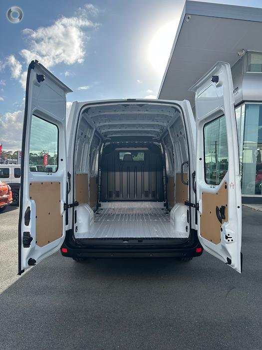 2024 Renault Master Pro 110kW
