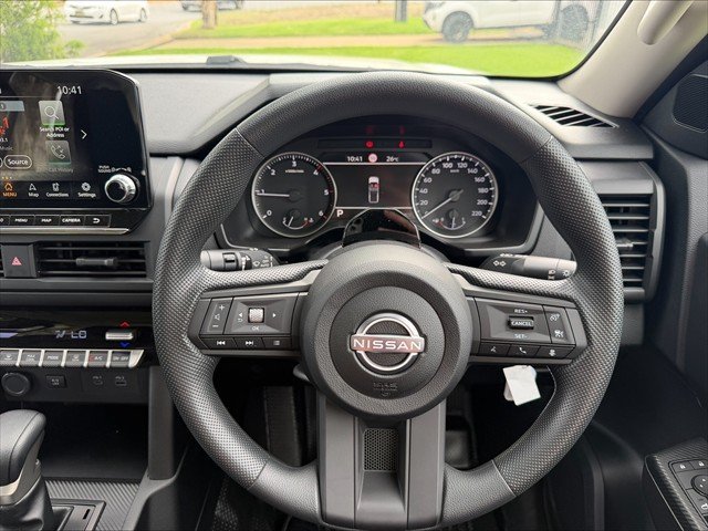 2026 NISSAN NAVARA