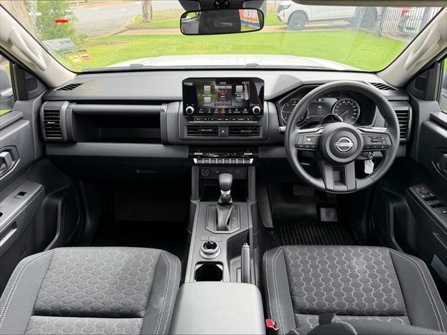 2026 NISSAN NAVARA