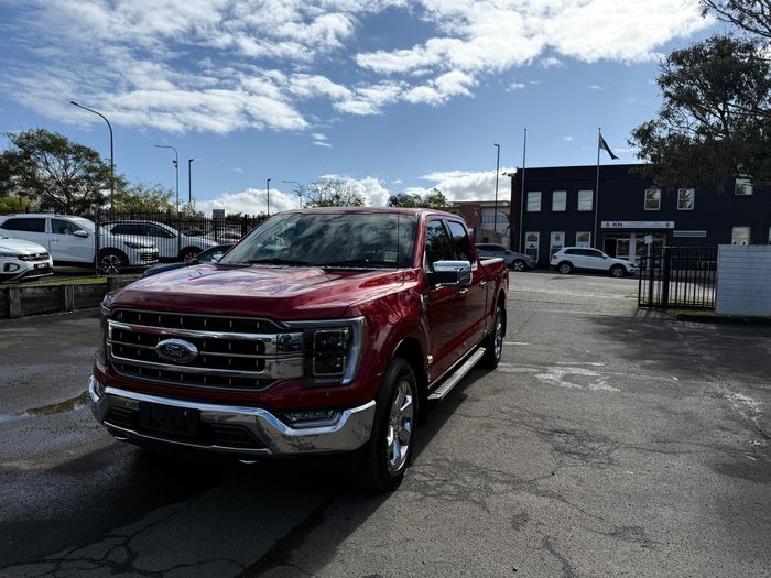 2023 FORD F150 F-150 2023.00 DOUBLE CAB (CREW CAB) LARIAT SERIES 3.5L V6 10 SPD LWB LUCID RED TC/RED CARPET TC