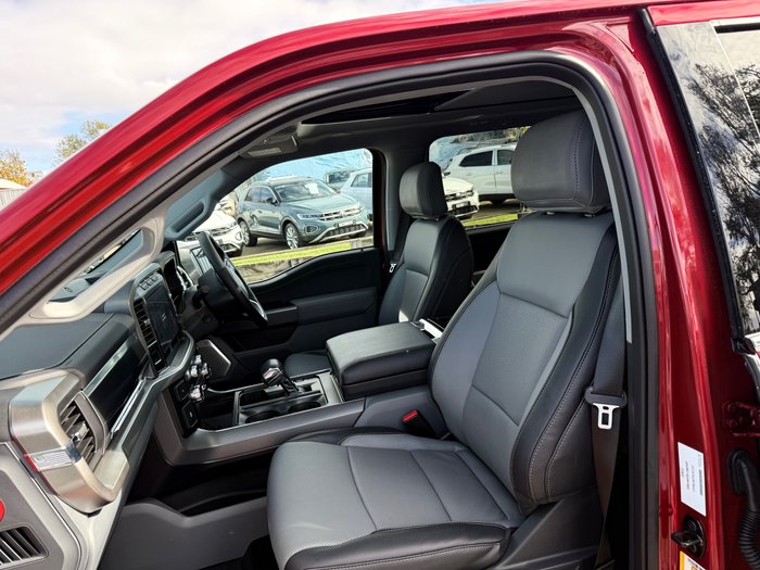 2023 FORD F150 F-150 2023.00 DOUBLE CAB (CREW CAB) LARIAT SERIES 3.5L V6 10 SPD LWB LUCID RED TC/RED CARPET TC