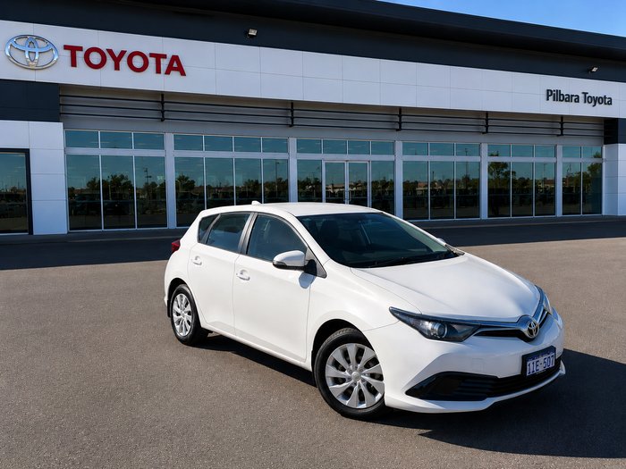 2015 Toyota Corolla ASCENT White