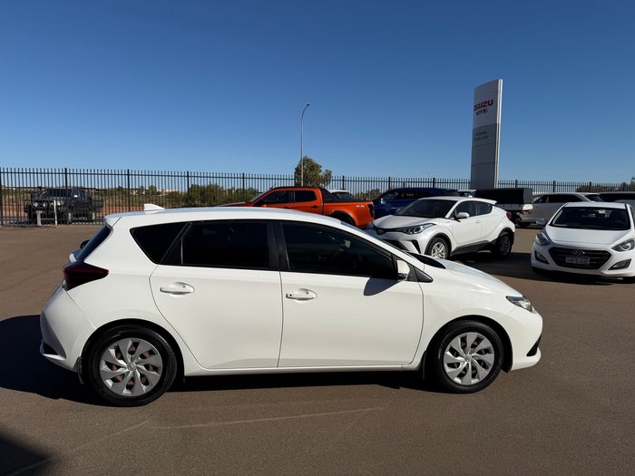 2015 Toyota Corolla ASCENT White