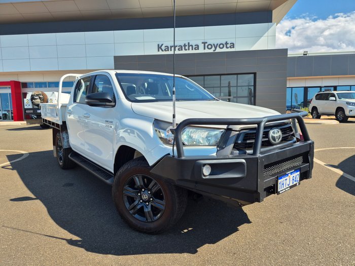 2022 Toyota Hilux SR