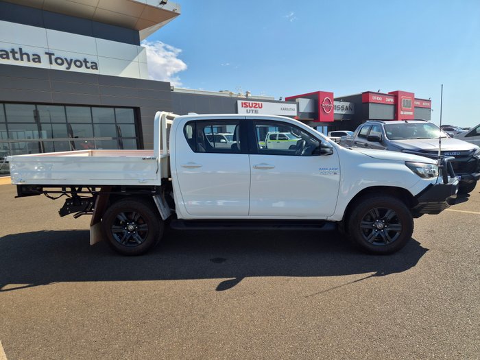 2022 Toyota Hilux SR