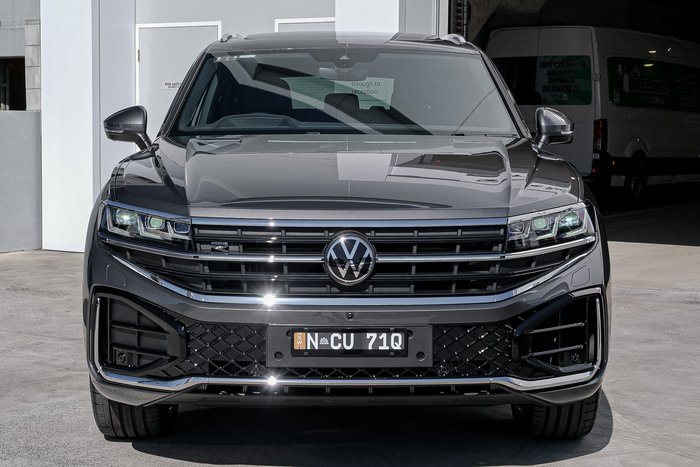 2025 Volkswagen Touareg 210TDI R-Line