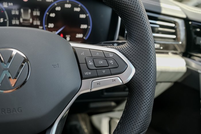 2025 Volkswagen Touareg 210TDI R-Line