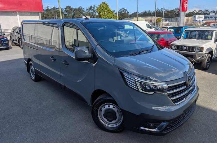 2025 RENAULT TRAFIC LWB PREMIUM
