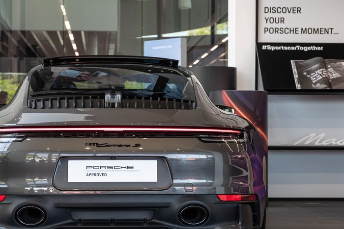 2020 Porsche 911 Carrera S