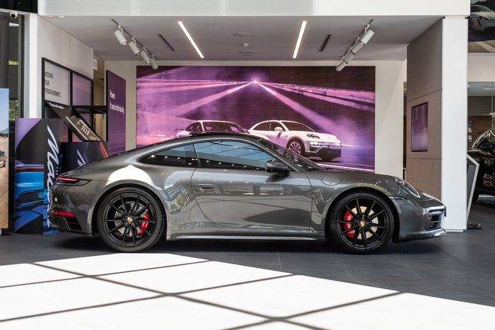 2020 Porsche 911 Carrera S