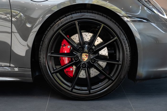 2020 Porsche 911 Carrera S