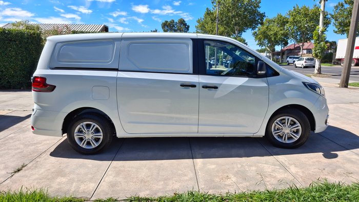 2025 LDV G10+ DIESEL AUTO BAR WHITE