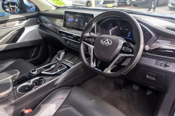 2018 LDV D90 Deluxe