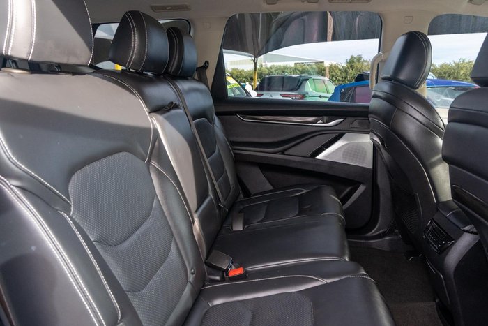 2018 LDV D90 Deluxe