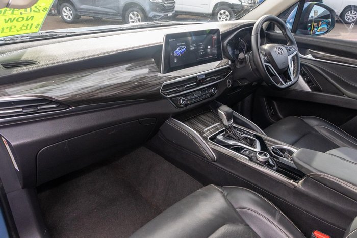2018 LDV D90 Deluxe