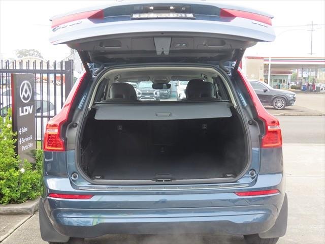 2022 Volvo XC60 B5 Momentum