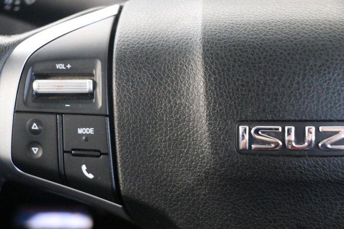 2017 Isuzu D-MAX SX