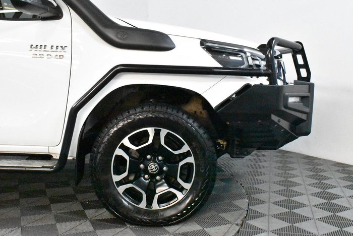 2022 Toyota Hilux SR5