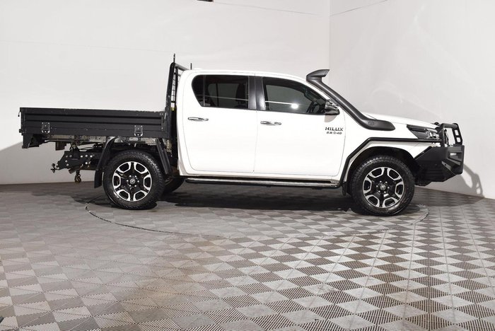 2022 Toyota Hilux SR5