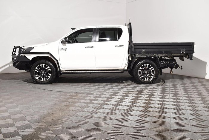 2022 Toyota Hilux SR5