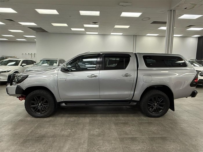2017 Toyota Hilux SR5