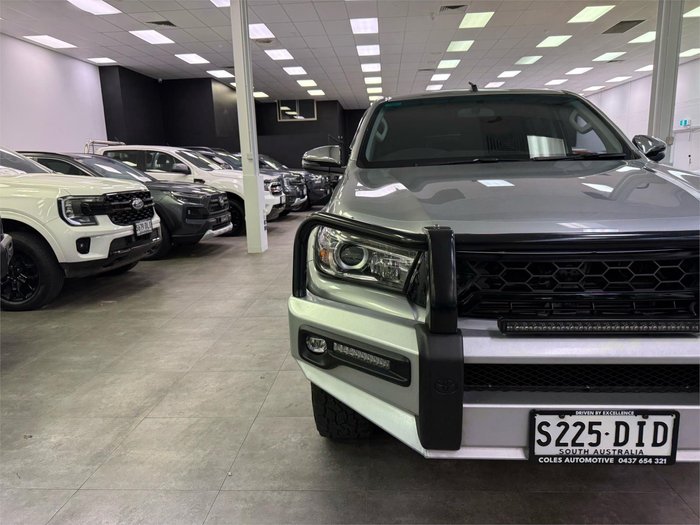 2017 Toyota Hilux SR5