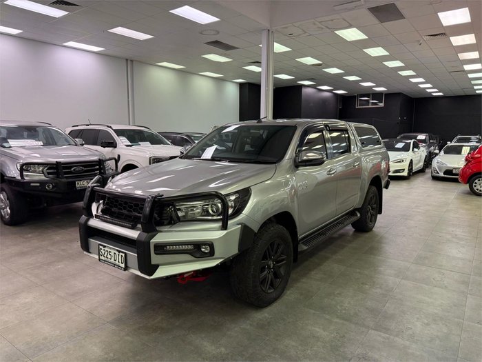 2017 Toyota Hilux SR5