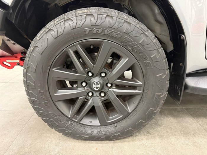 2017 Toyota Hilux SR5