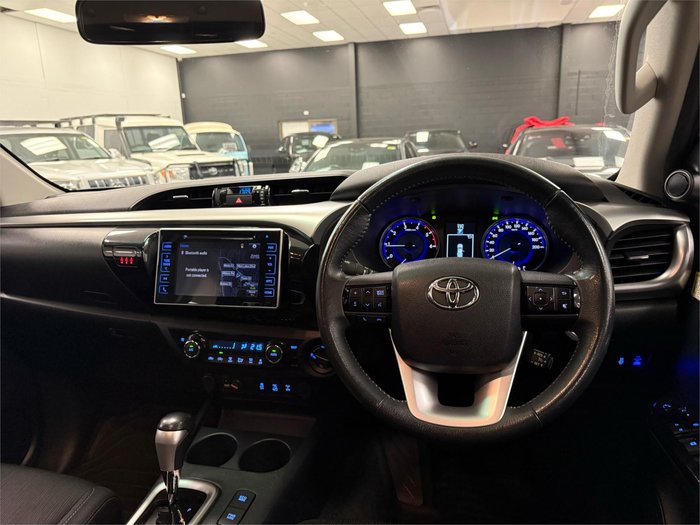 2017 Toyota Hilux SR5